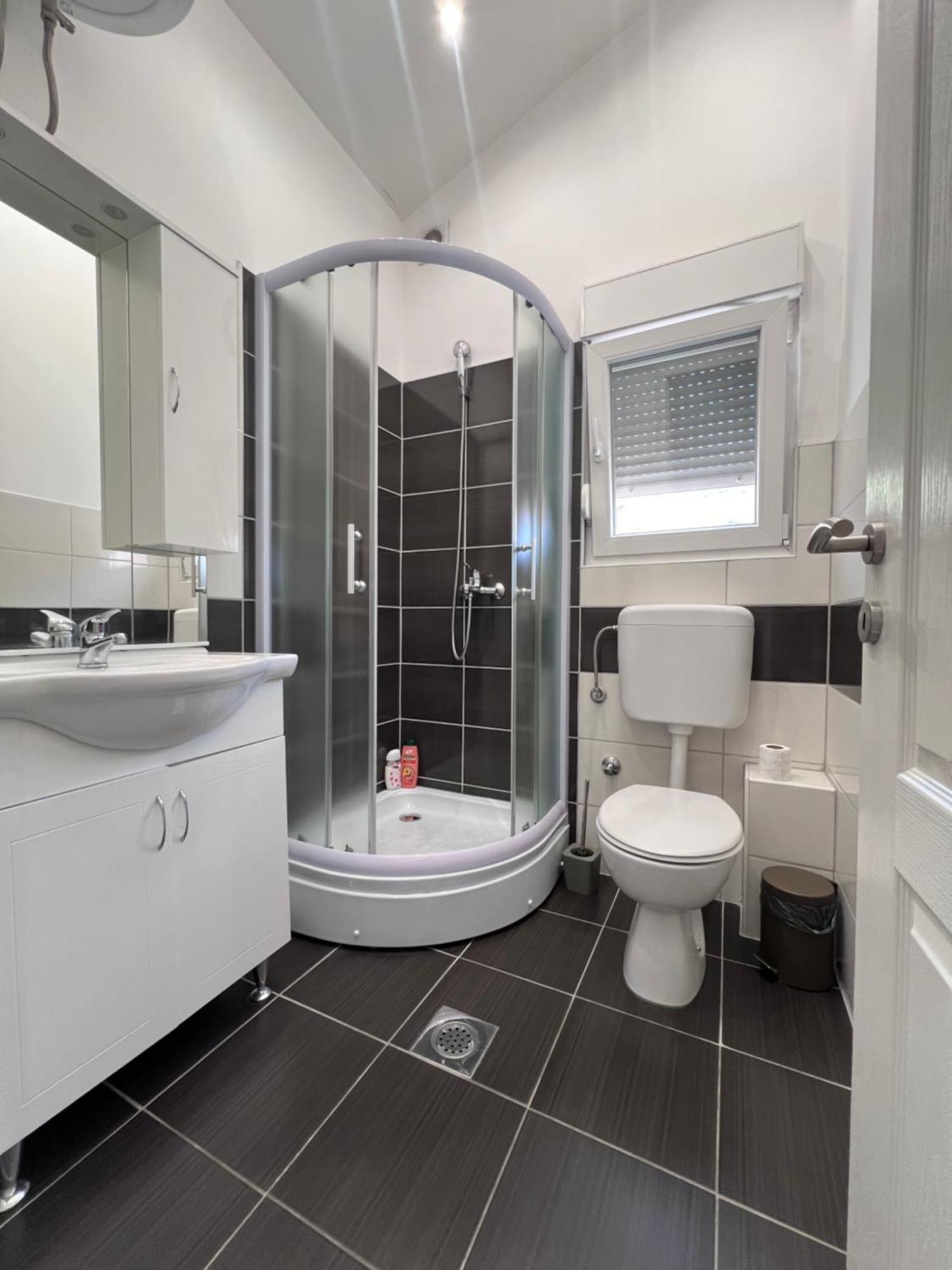 Apartments & Rooms Villa Zaad Мостар Екстериор снимка