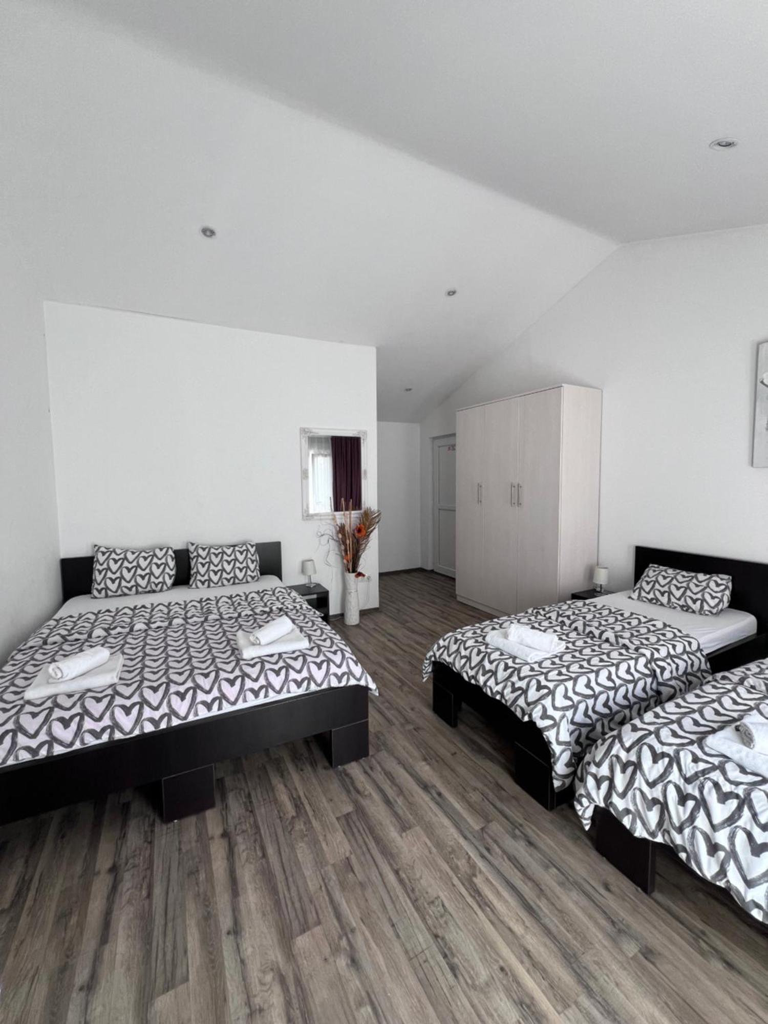 Apartments & Rooms Villa Zaad Мостар Екстериор снимка