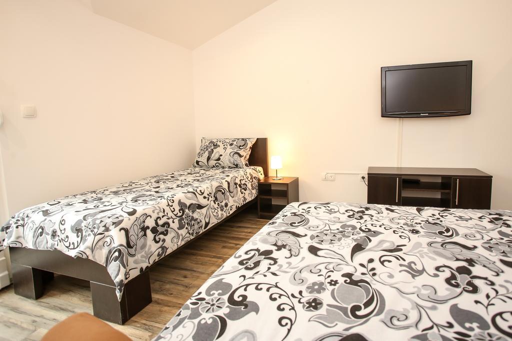 Apartments & Rooms Villa Zaad Мостар Екстериор снимка
