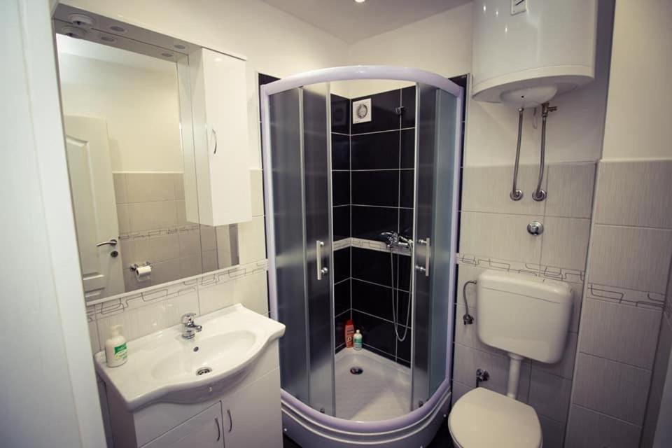 Apartments & Rooms Villa Zaad Мостар Екстериор снимка