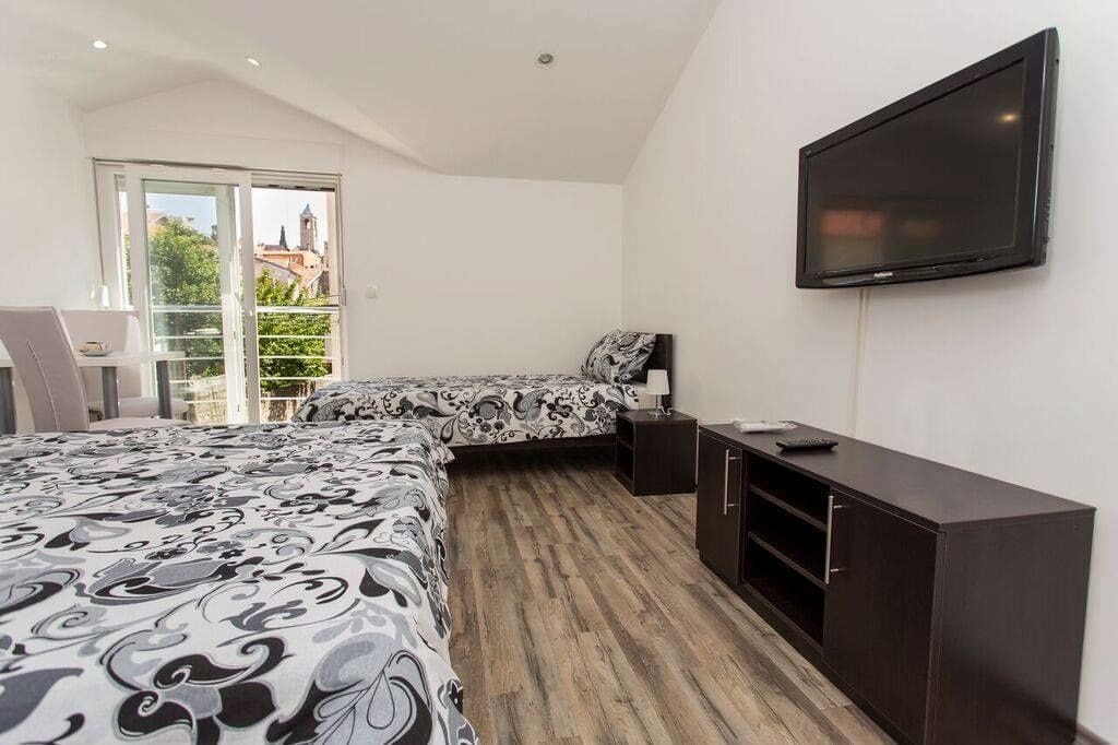 Apartments & Rooms Villa Zaad Мостар Екстериор снимка